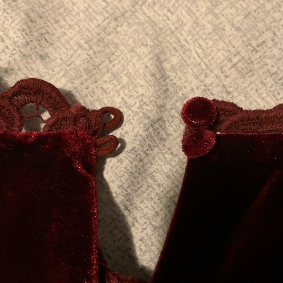 Velvet dress - Picture 7 of 7